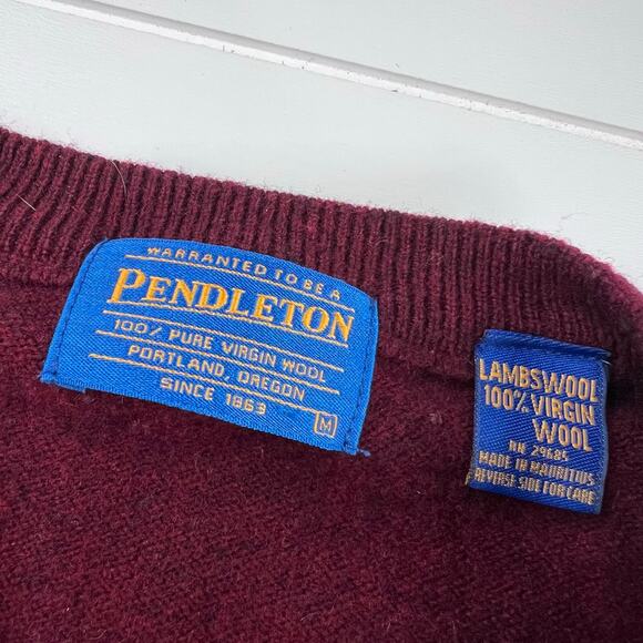 Pendleton maroon Vintage V-neck Sweater Vest men’s size Medium - Picture 3 of 5